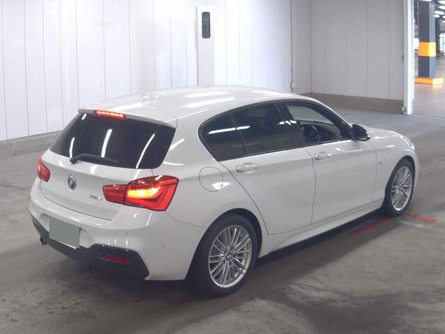 2018 BMW 1 Series 118D Mスポーツ auction photo 5