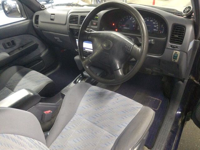 2000 Toyota ハイラックススポーツピックアップ Double cab auction photo 3