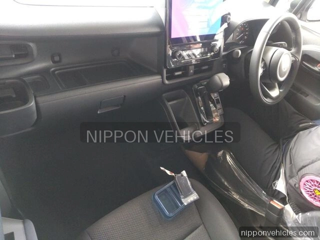 2026 Toyota Sienta Hybrid G auction photo 3