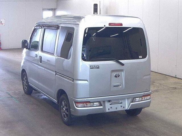 2020 Toyota Pixis Van Cruise SA III auction photo 2