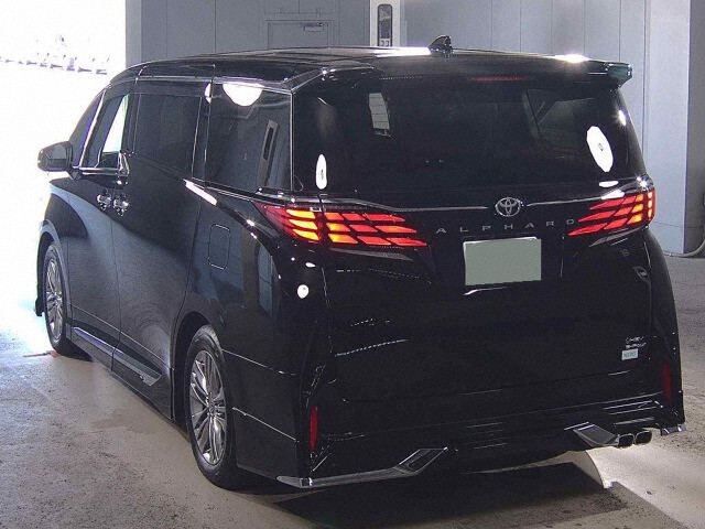 2026 Toyota Alphard Z 4WD auction photo 2