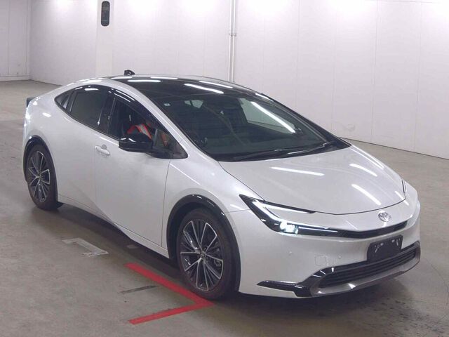 Japan Auction Vehicles 8 2025 Toyota Prius Z auction photo