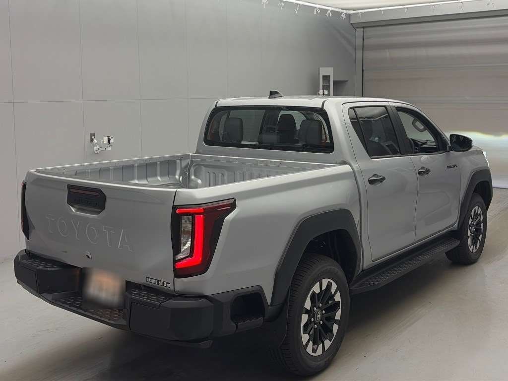 2026 Toyota Hilux Z 4WD auction photo 2