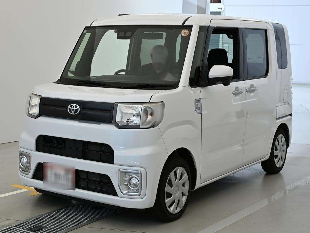 Japan Auction Vehicles 14 2022 Toyota ピクシスメガ D SA III auction photo