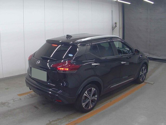 2022 Nissan Kicks X Two-Tone Interior Edition auction photo 5