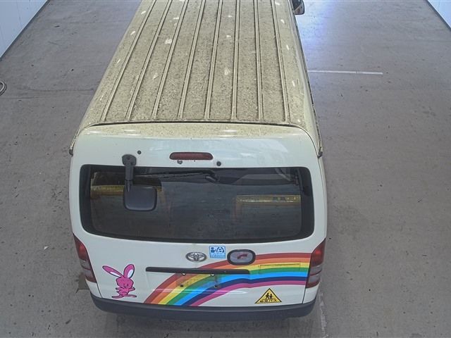 2010 Toyota Hiace ワゴン auction photo 3