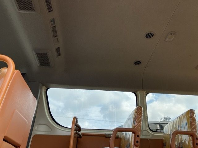 2010 Toyota Hiace ワゴン auction photo 10
