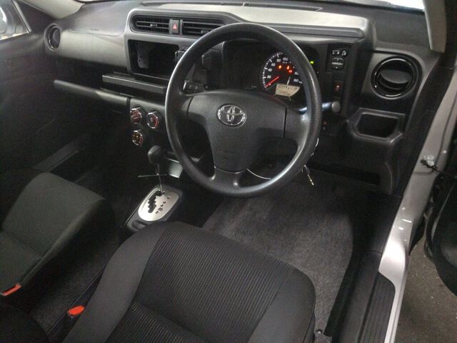 2024 Toyota Probox F auction photo 3