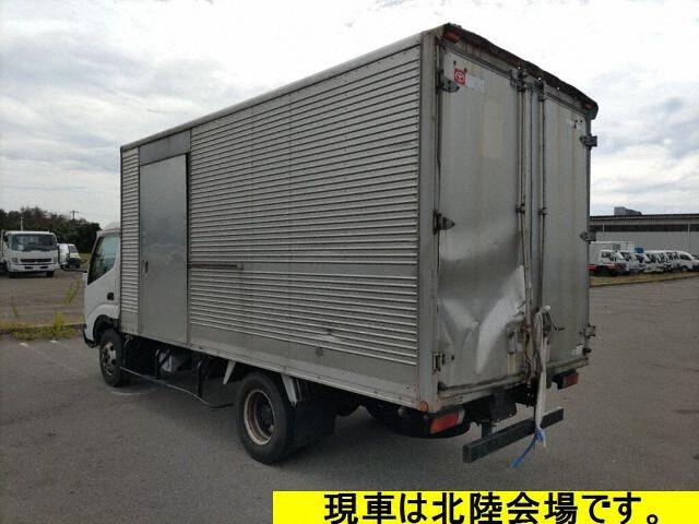 2009 Toyota Dyna ロング auction photo 2