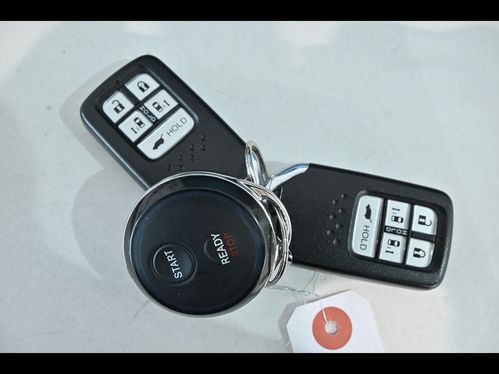 2021 Honda Odyssey e:HEV Absolute EX auction photo 12