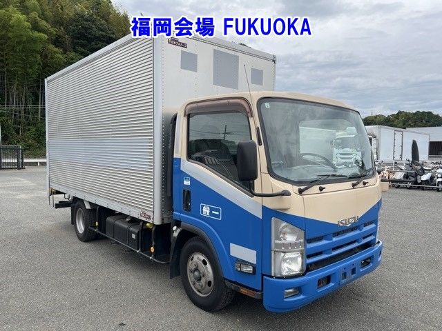 2013 Isuzu Elf Van Japan auction vehicle