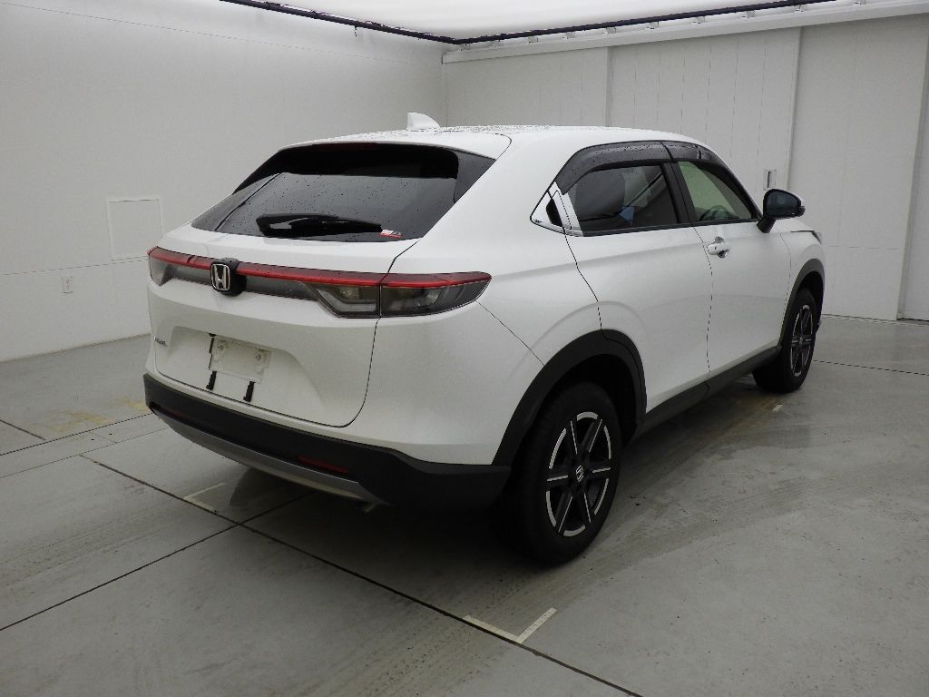 2023 Honda Vezel 4WD G auction photo 2