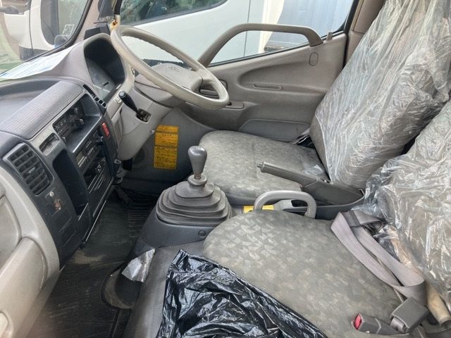 2001 Toyota Dyna ジンカイ auction photo 5