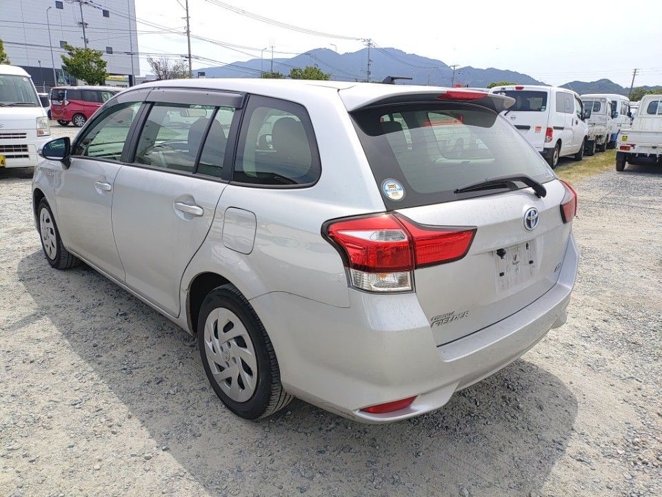 2020 Toyota Corolla Fielder auction photo 6