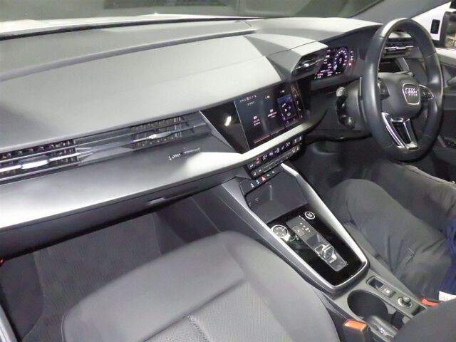 2022 Audi A3 スポーツB30TFSI auction photo 3