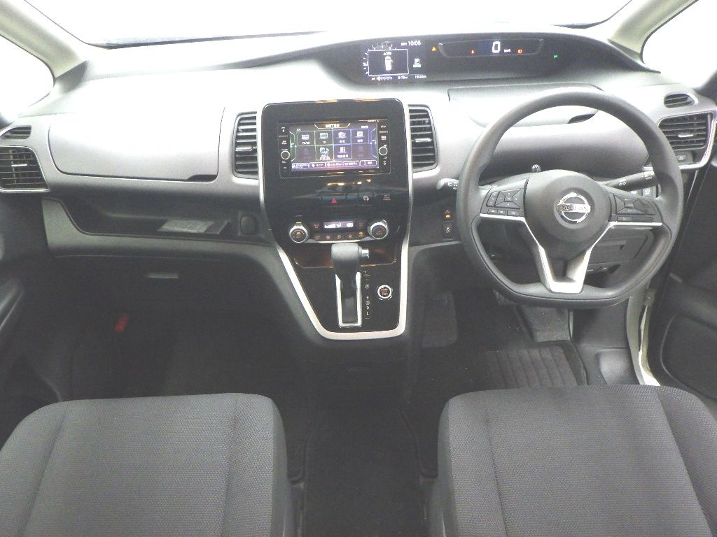 2018 Nissan Serena X V Selection auction photo 3