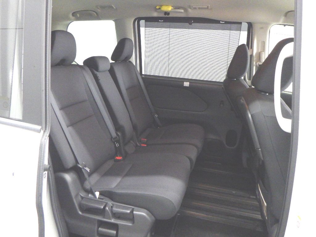 2018 Nissan Serena X V Selection auction photo 7