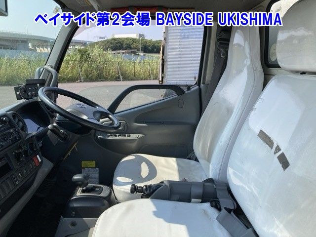 2017 Hino Dutro ジンカイ auction photo 4