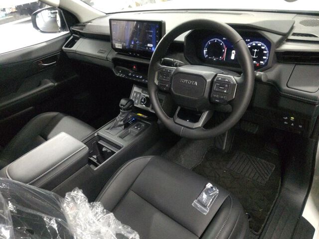 2026 Toyota Hilux Z 4WD auction photo 3