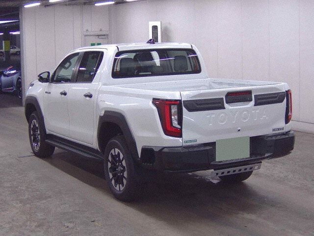 2026 Toyota Hilux Z 4WD auction photo 2