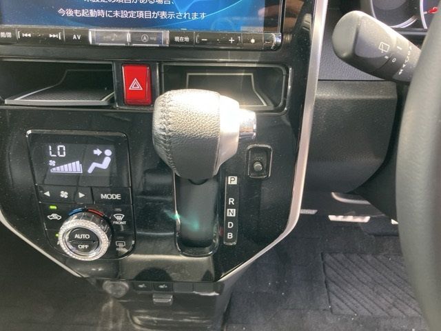 2018 Toyota Roomy カスタムG T auction photo 5