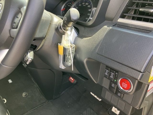 2018 Toyota Roomy カスタムG T auction photo 6