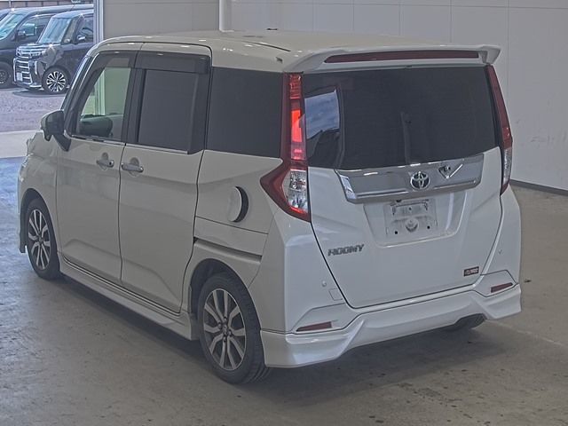 2018 Toyota Roomy カスタムG T auction photo 2