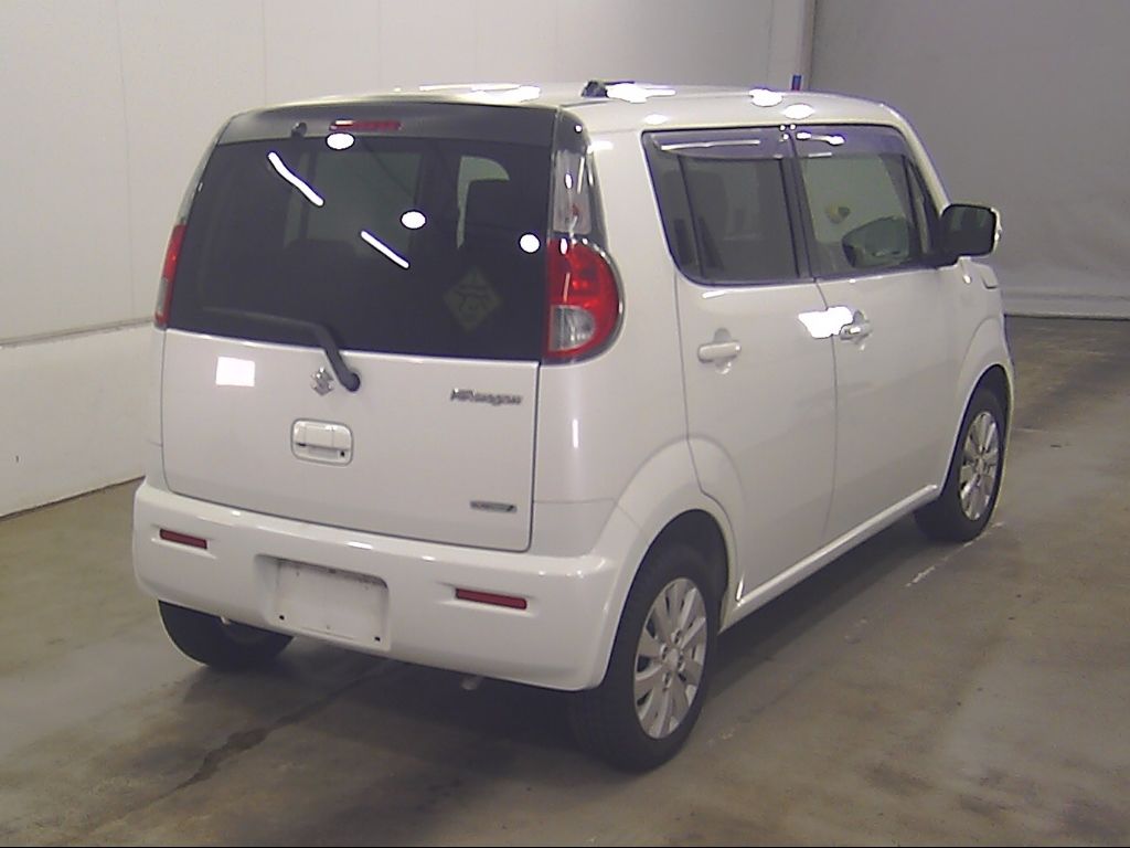 2013 Suzuki MRワゴン X auction photo 2