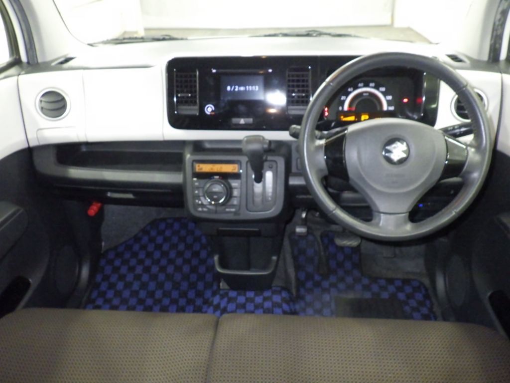 2013 Suzuki MRワゴン X auction photo 3