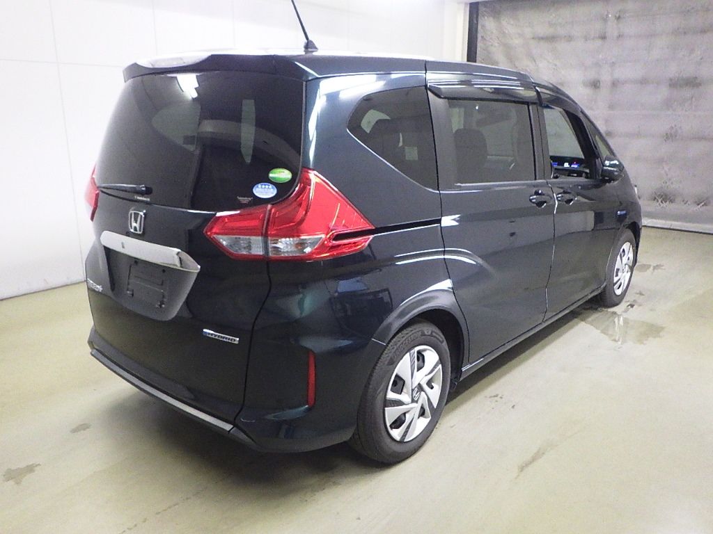 2019 Honda フリード+ Hybrid G ​​Honda Sensing auction photo 2