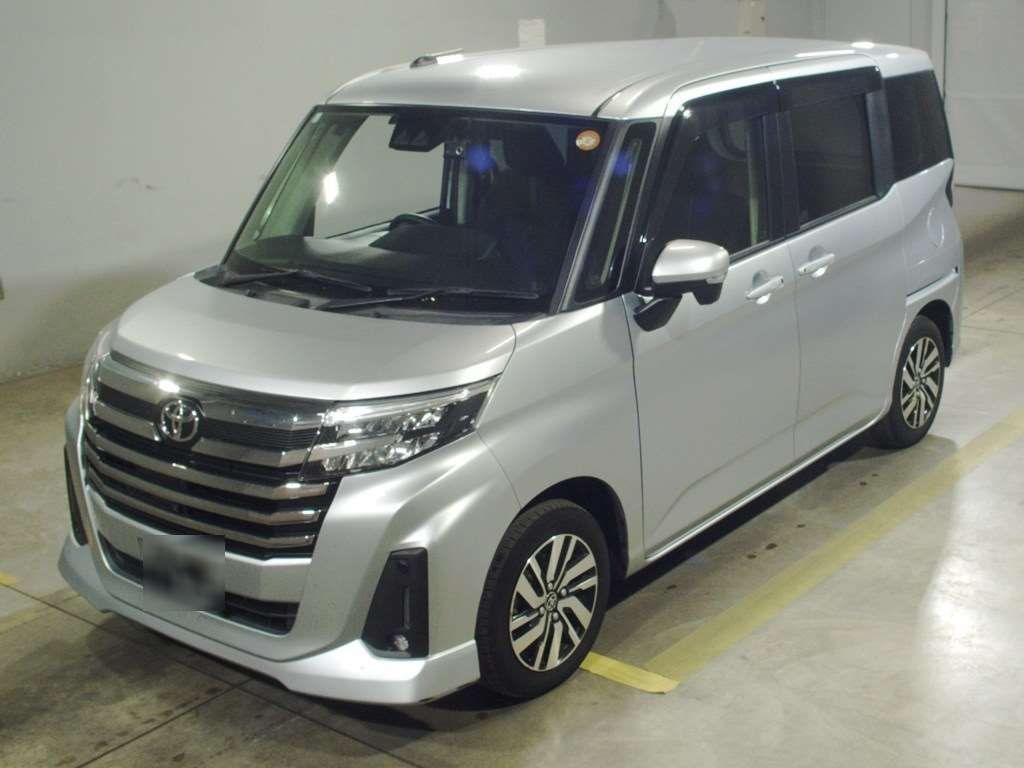 2023 Toyota Roomy Custom G 4WD Japan auction vehicle