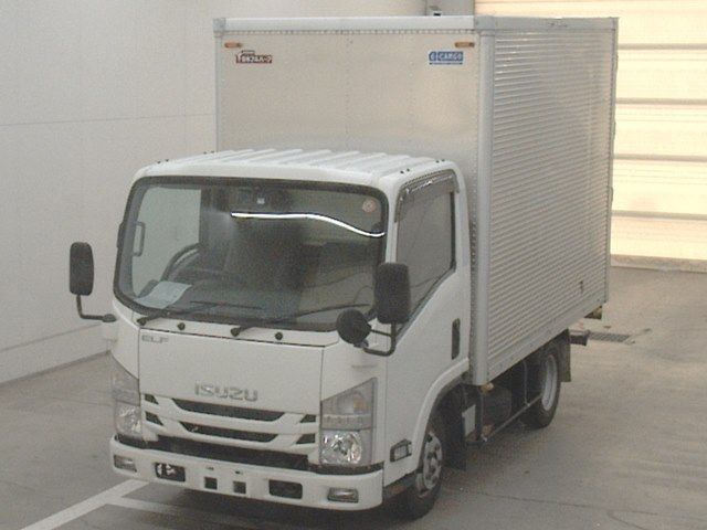 Japan Auction Vehicles 10 2017 Isuzu Elf Van auction photo