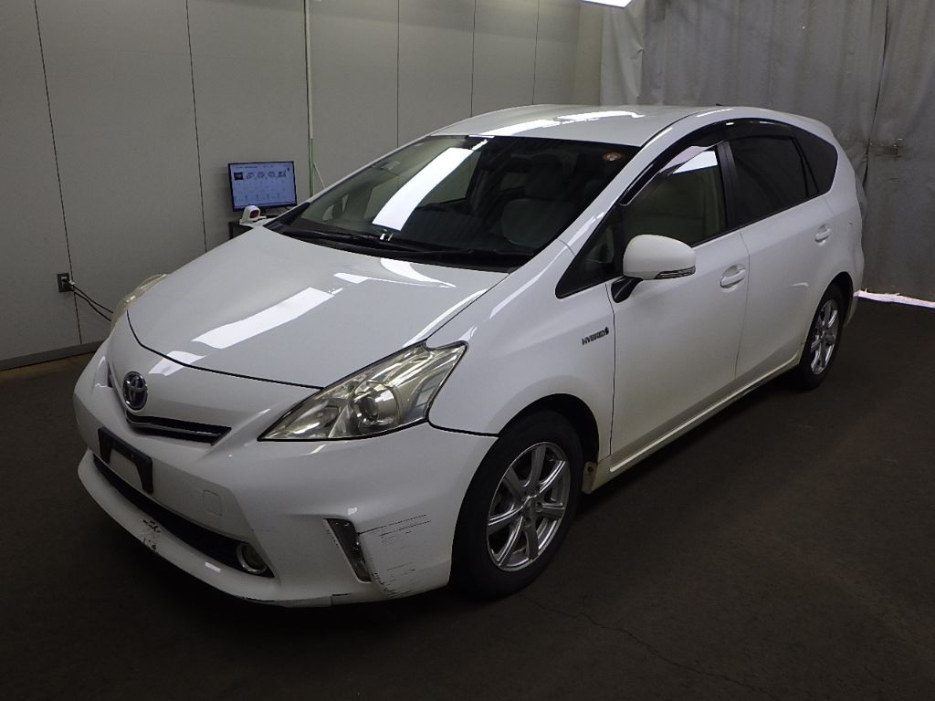 2012 Toyota Prius Alpha S L Selection auction photo 4