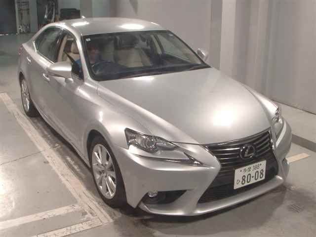 Japan Auction Vehicles 11 2016 Lexus IS200t auction photo