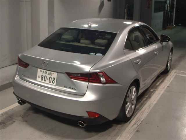2016 Lexus IS200t auction photo 5