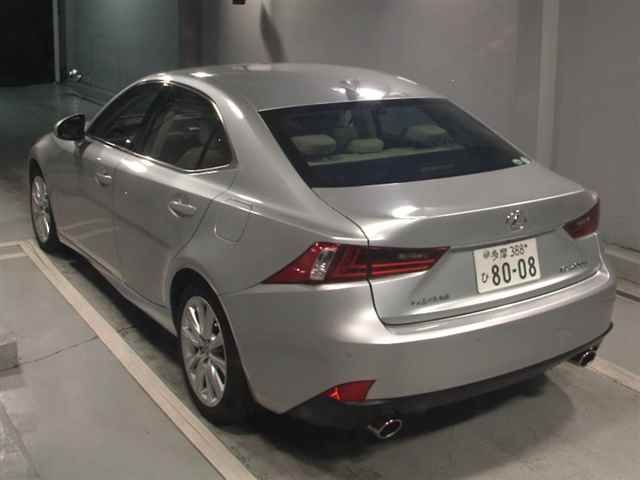 2016 Lexus IS200t auction photo 2
