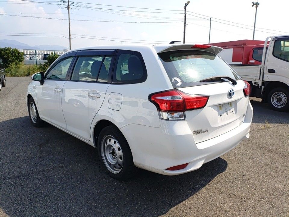 2019 Toyota Corolla Fielder auction photo 6