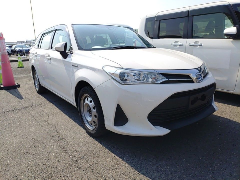2019 Toyota Corolla Fielder auction photo 4