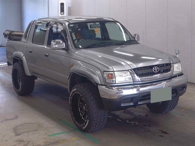 2002 Toyota ハイラックススポーツピックアップ Double cab 4WD Japan auction vehicle