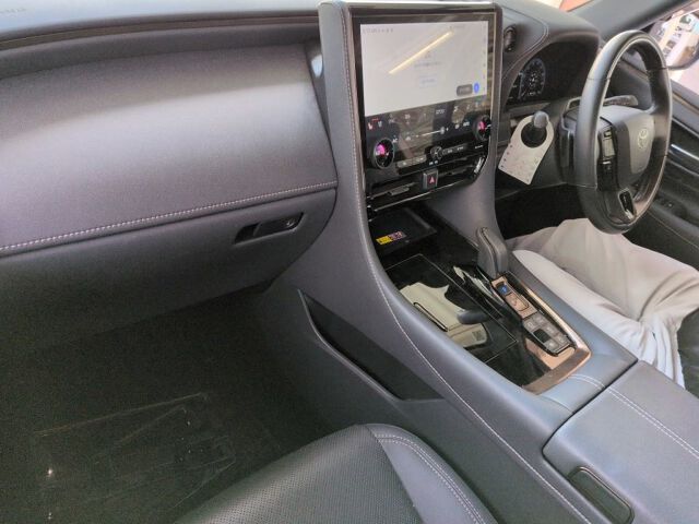 2023 Toyota Vellfire Z Premier auction photo 3