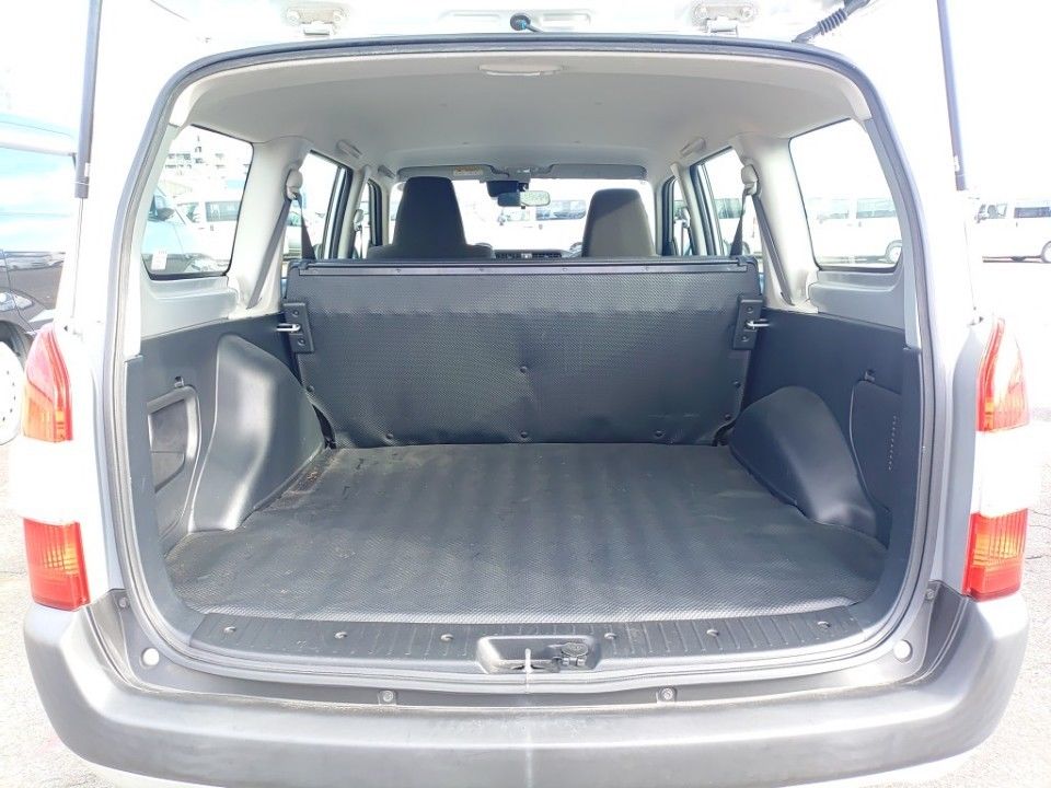 2018 Toyota Probox auction photo 8