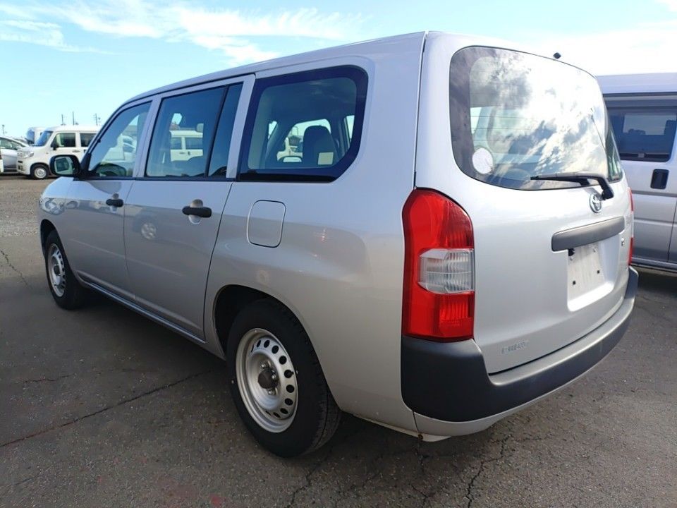 2018 Toyota Probox auction photo 6