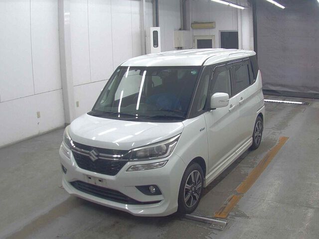2019 Suzuki ソリオバンディット Hybrid MV 4WD auction photo 4