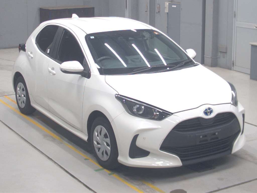 2021 Toyota Yaris ハイブリッドX auction photo 5