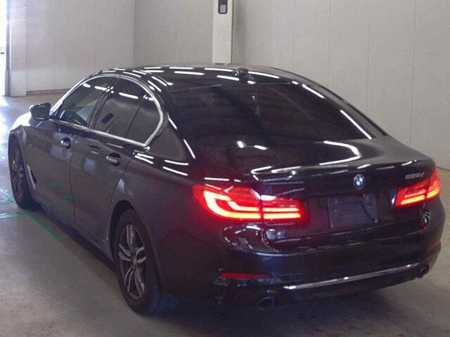 2017 BMW 5 Series 523D Luxury auction photo 2