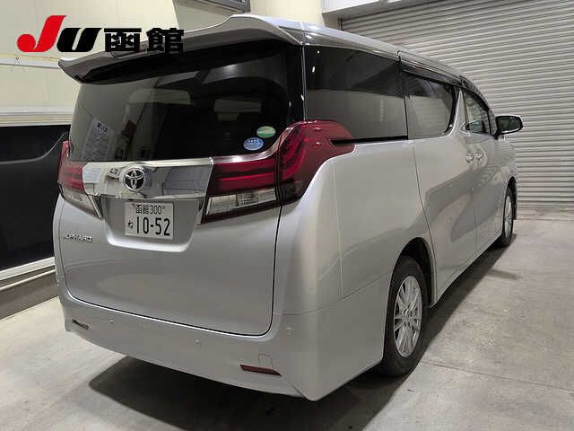 2016 Toyota Alphard X 4WD auction photo 5