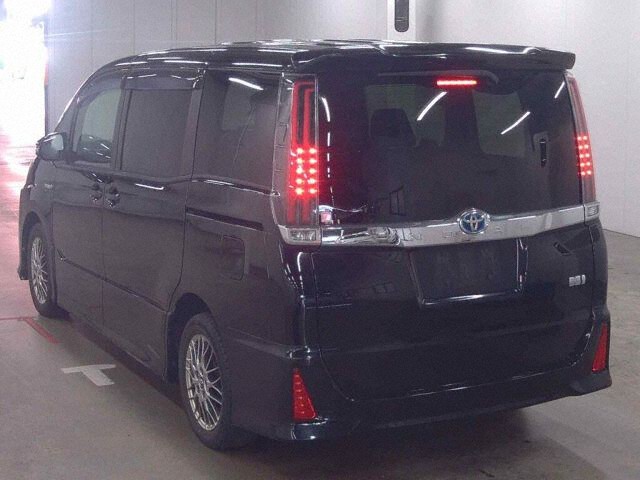 2017 Toyota Noah HV SI auction photo 2
