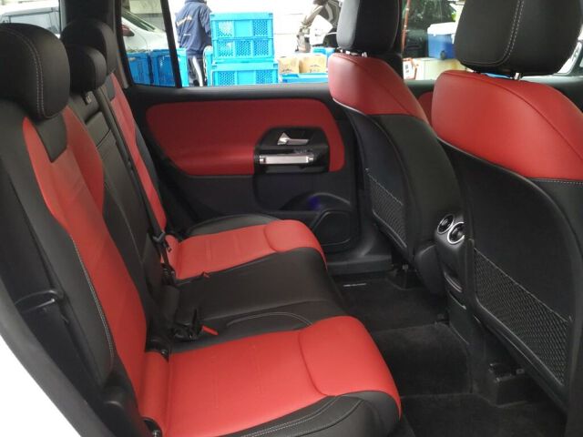 2023 Mercedes-AMG GLB GLB35 4-speed AMG package 4WD auction photo 6