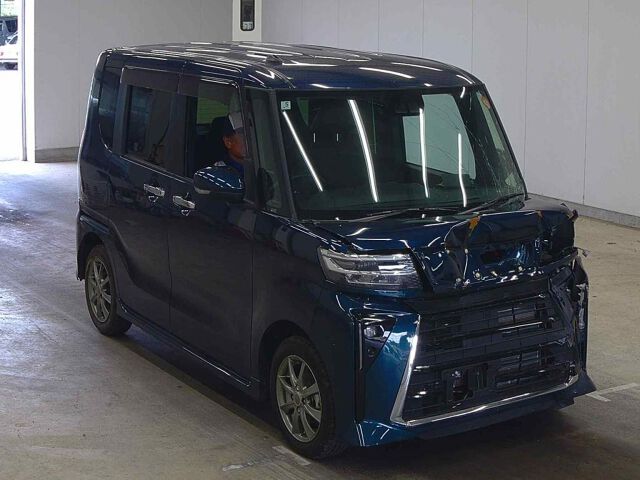 2025 Daihatsu Tanto Custom X Japan auction vehicle