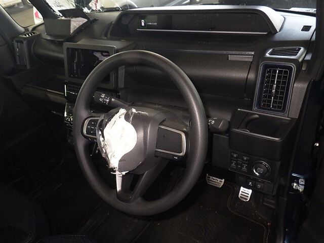 2025 Daihatsu Tanto Custom X auction photo 3